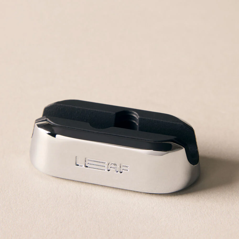 Dermaplaner Stand - Image 4