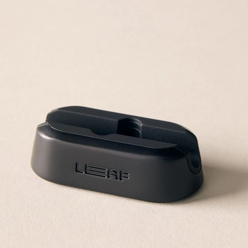 Dermaplaner Stand - Image 6